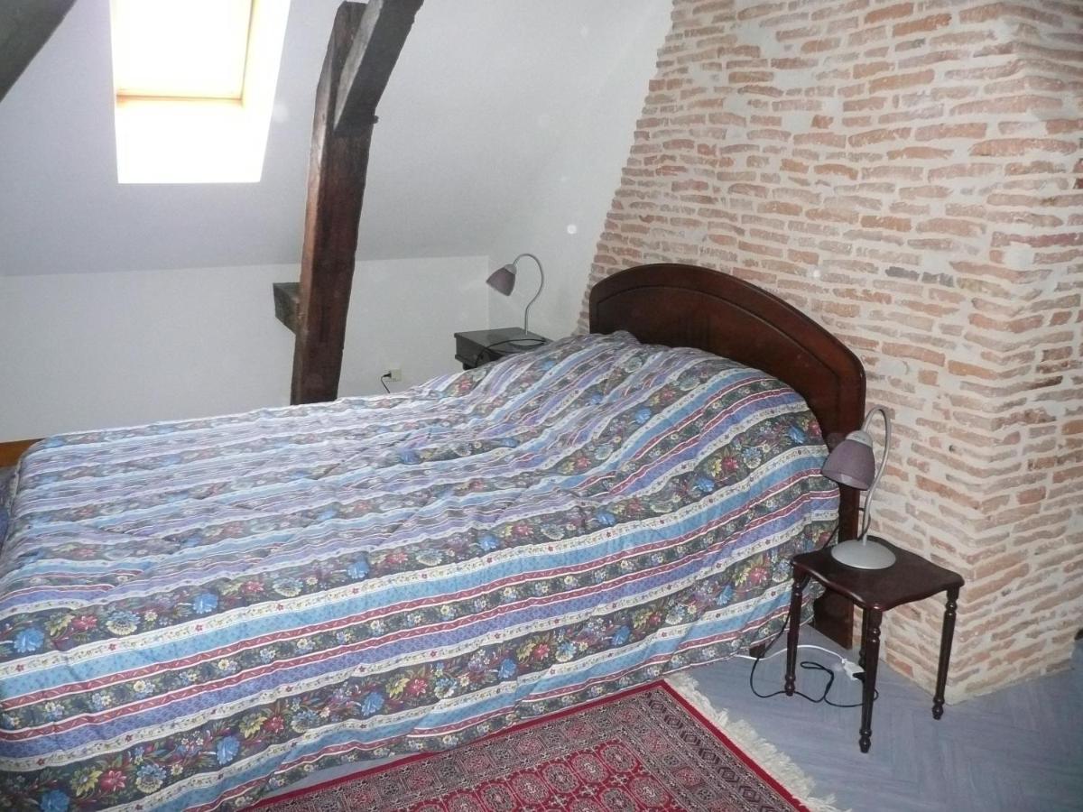 Gite La Chapelle Nailhac Bagian luar foto